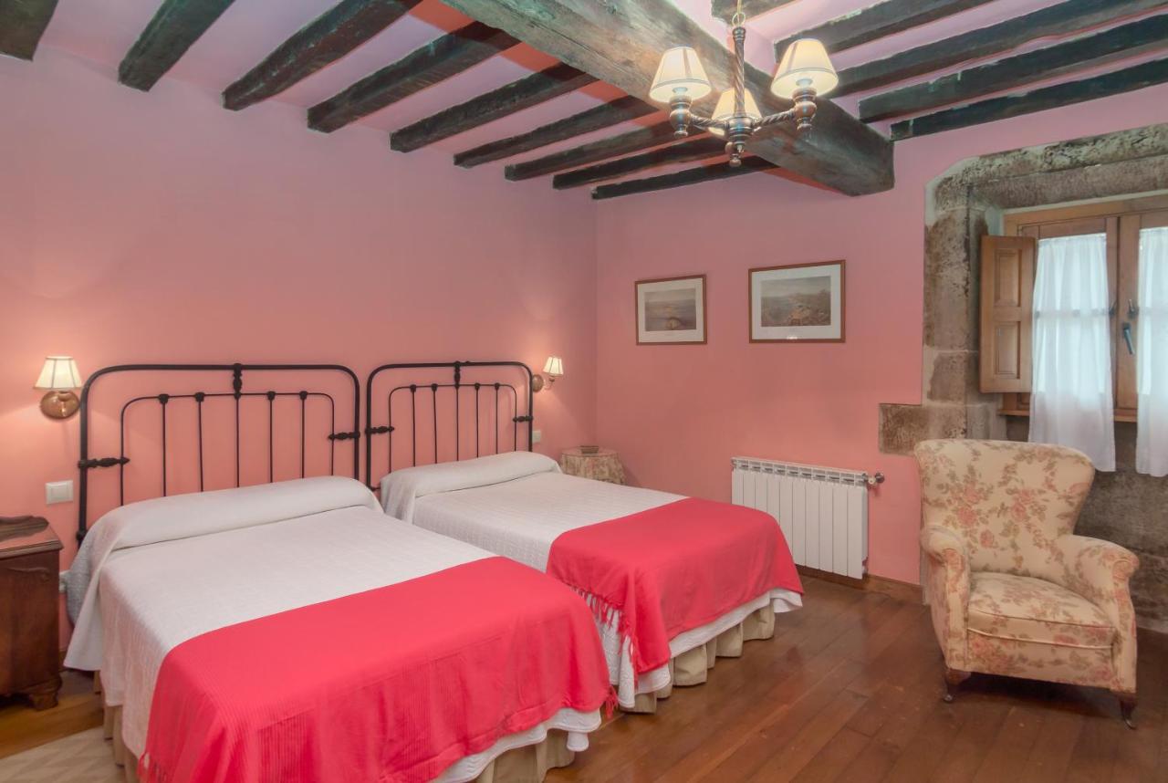 Casona De La Salceda Guest House Treceño Eksteriør bilde
