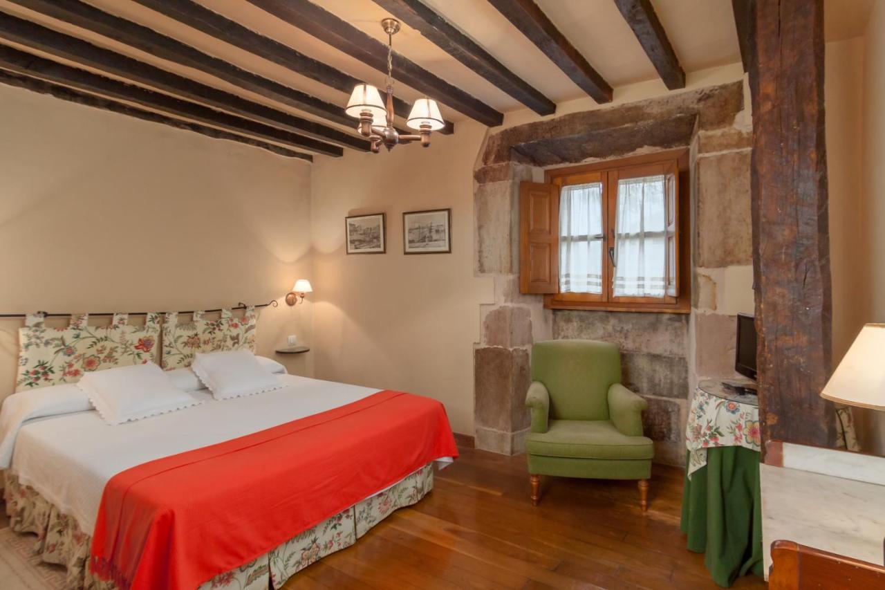 Casona De La Salceda Guest House Treceño Eksteriør bilde