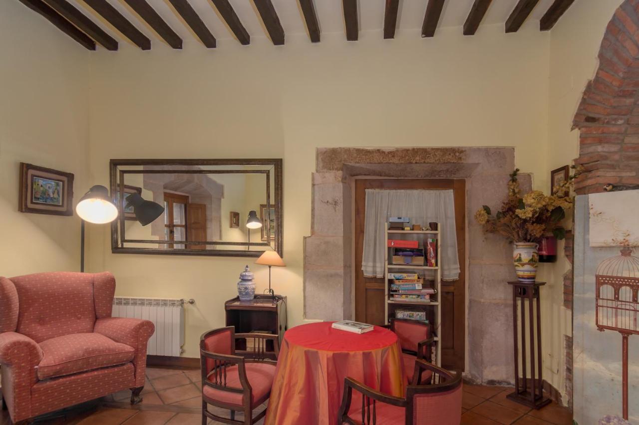 Casona De La Salceda Guest House Treceño Eksteriør bilde